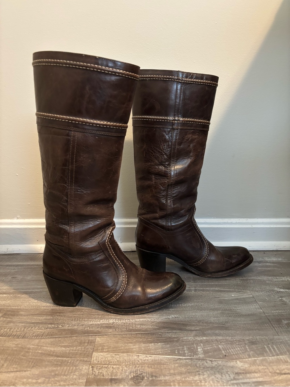 Frye Jane vintage brown leather knee-high boots size US 9